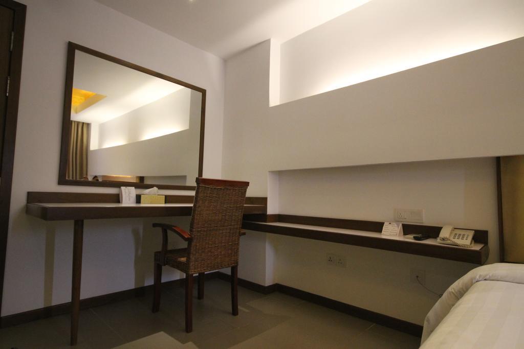 The Rgn City Lodge Янгон Екстериор снимка