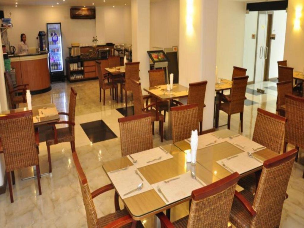 The Rgn City Lodge Янгон Екстериор снимка